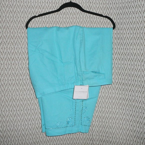 Sag Harbor Capri Cropped Pants 24W NWT Embellished - Picture 2 of 12